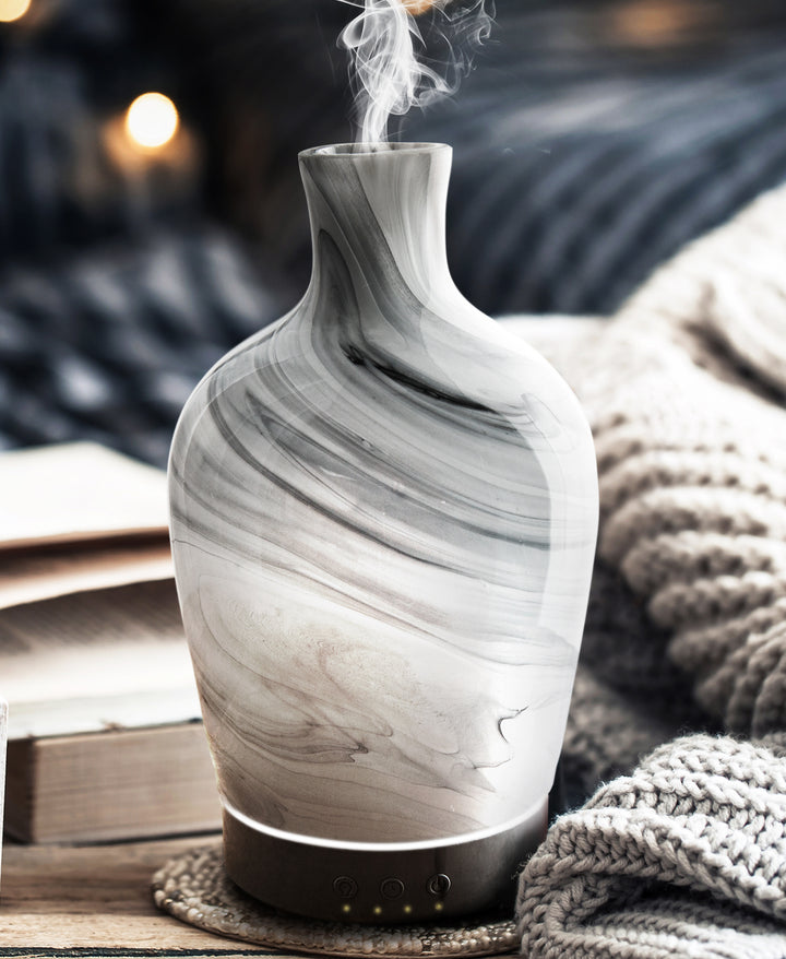 Cararra Marble Hand-Blown Glass aAroma Diffuser