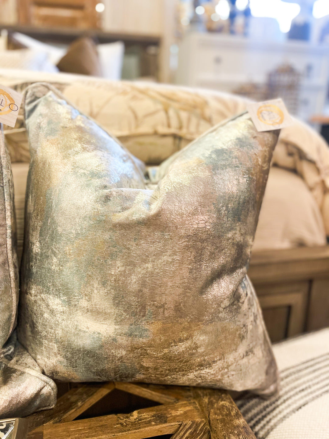 Pillow Metallic Aztec