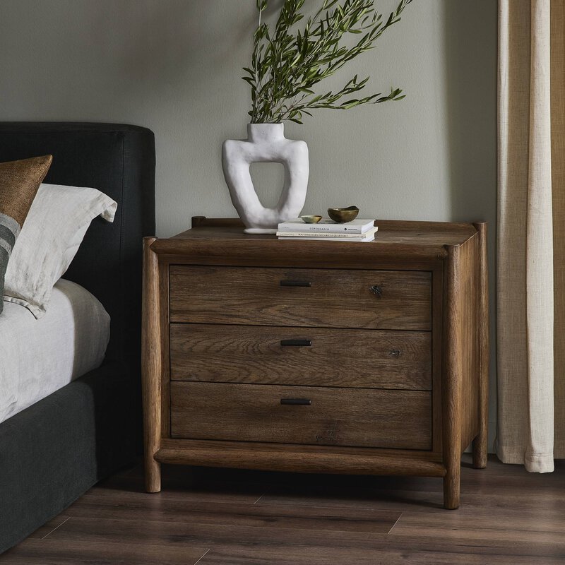 NIGHTSTANDS