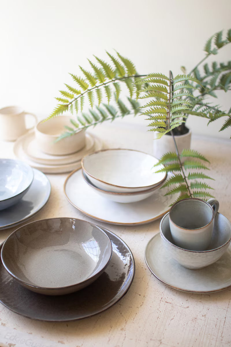 DINNERWARE
