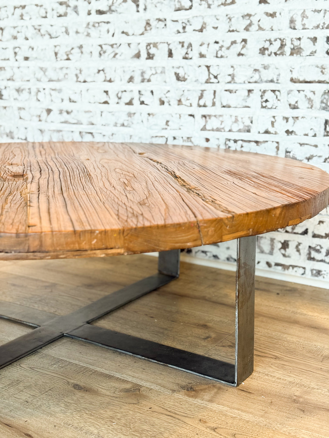 Sam Cocktail Table