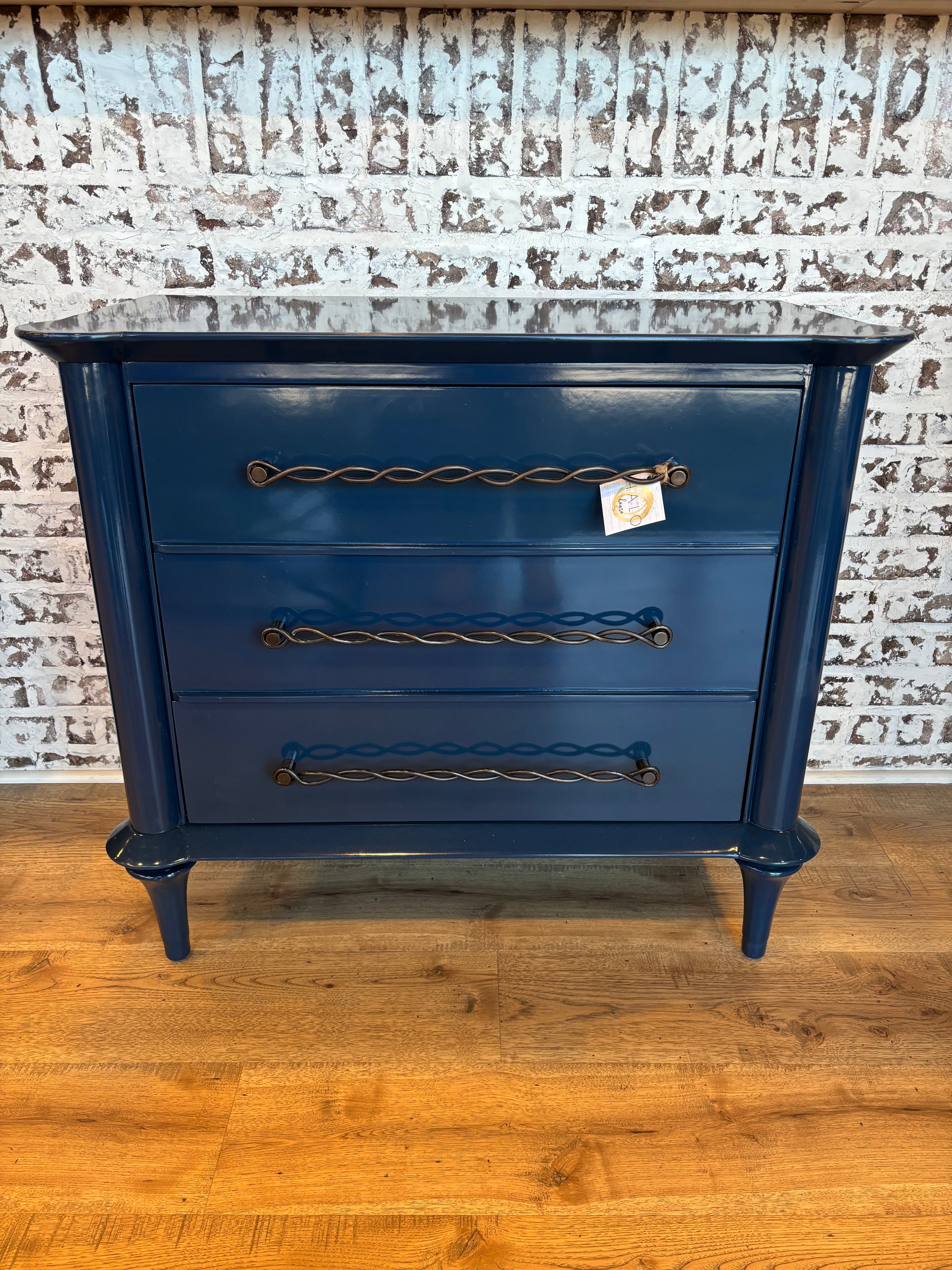 Corolla Chest