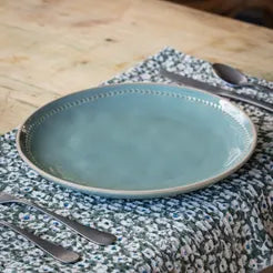 Isa Dining Collection