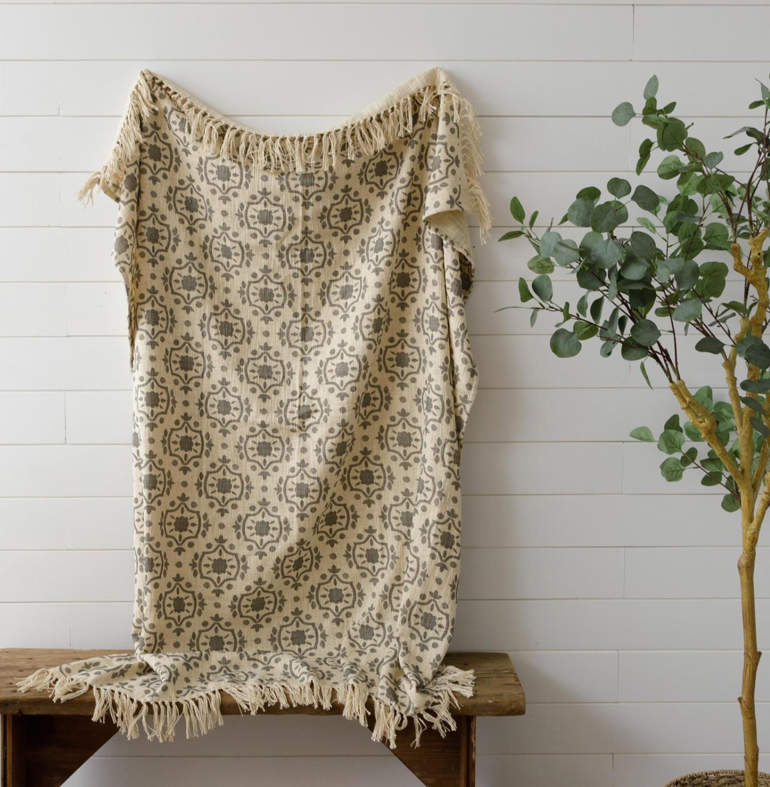 Arabesque Throw