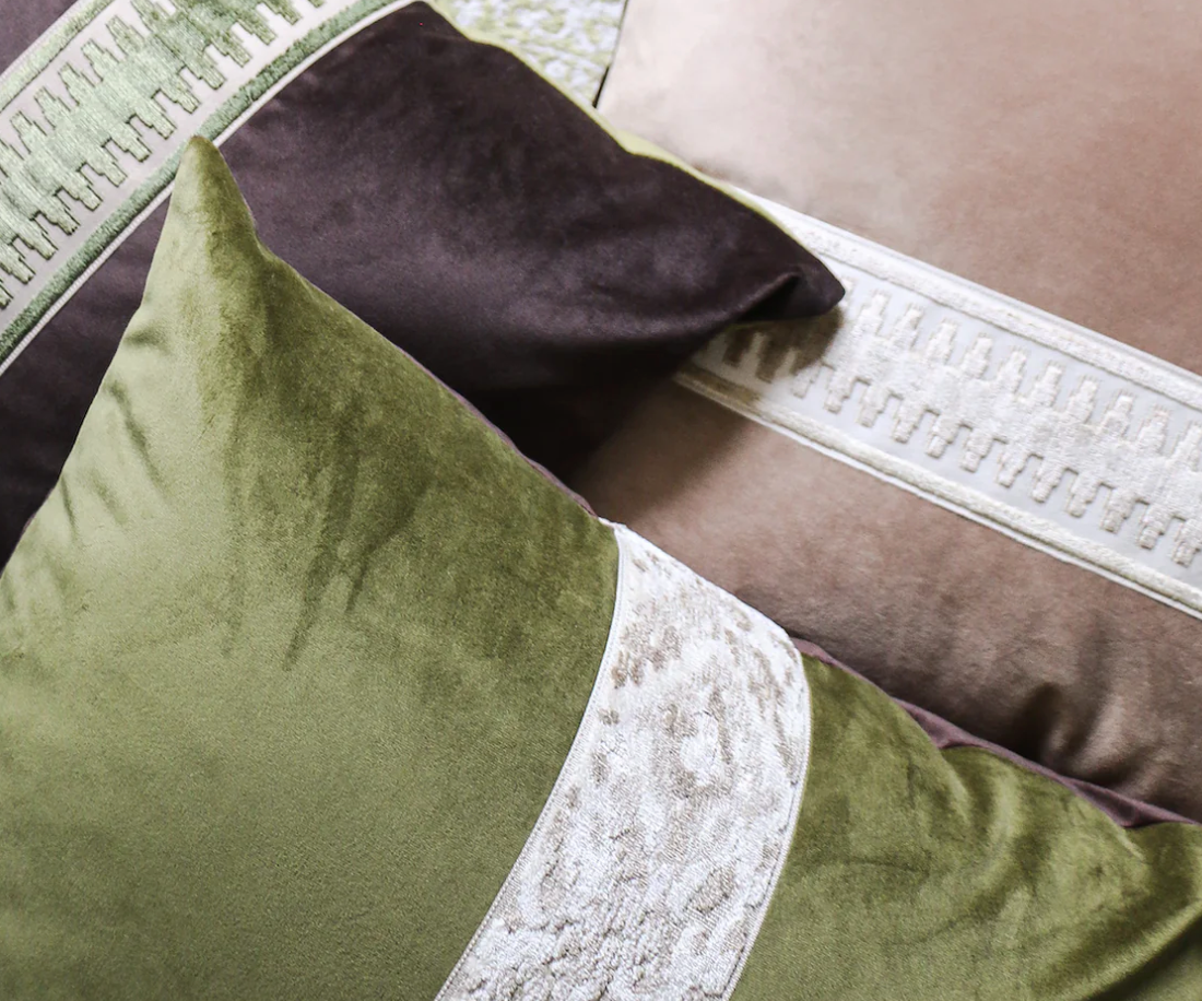 ADDISON PILLOW - AVOCADO/CHOCOLATE