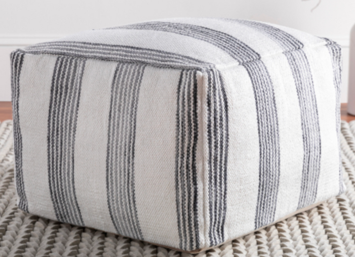 Egan Pouf SUR