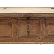 Reclaimed Wooden Trunk