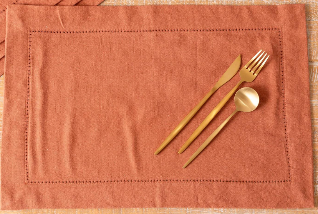 Stonewashed Linen Placemat in Rust