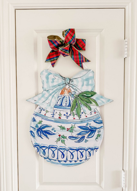 Chinoiserie Winder Wonderland Ornament Door Hanger