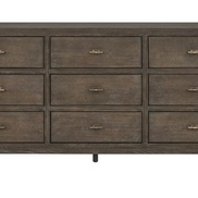 Carina Dresser