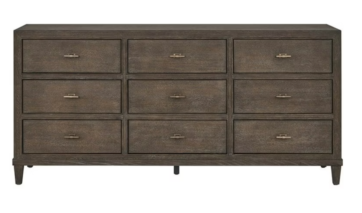 Carina Dresser