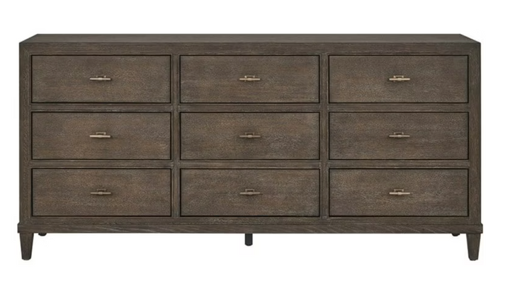 Carina Dresser
