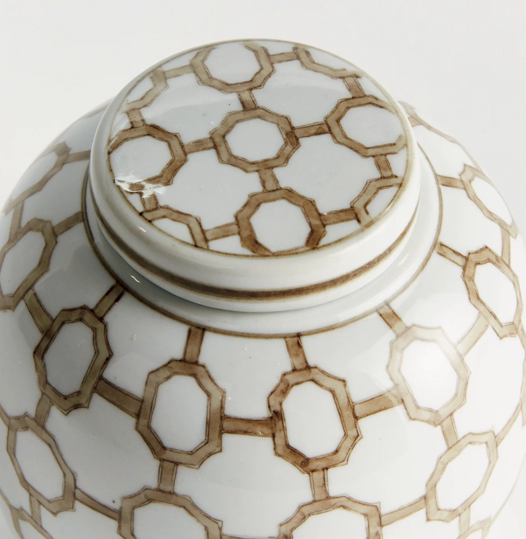 Sheng Link Lidded Jar