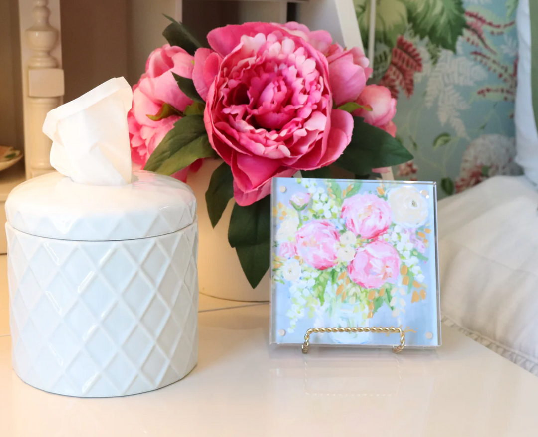 Claire Tissue Holder