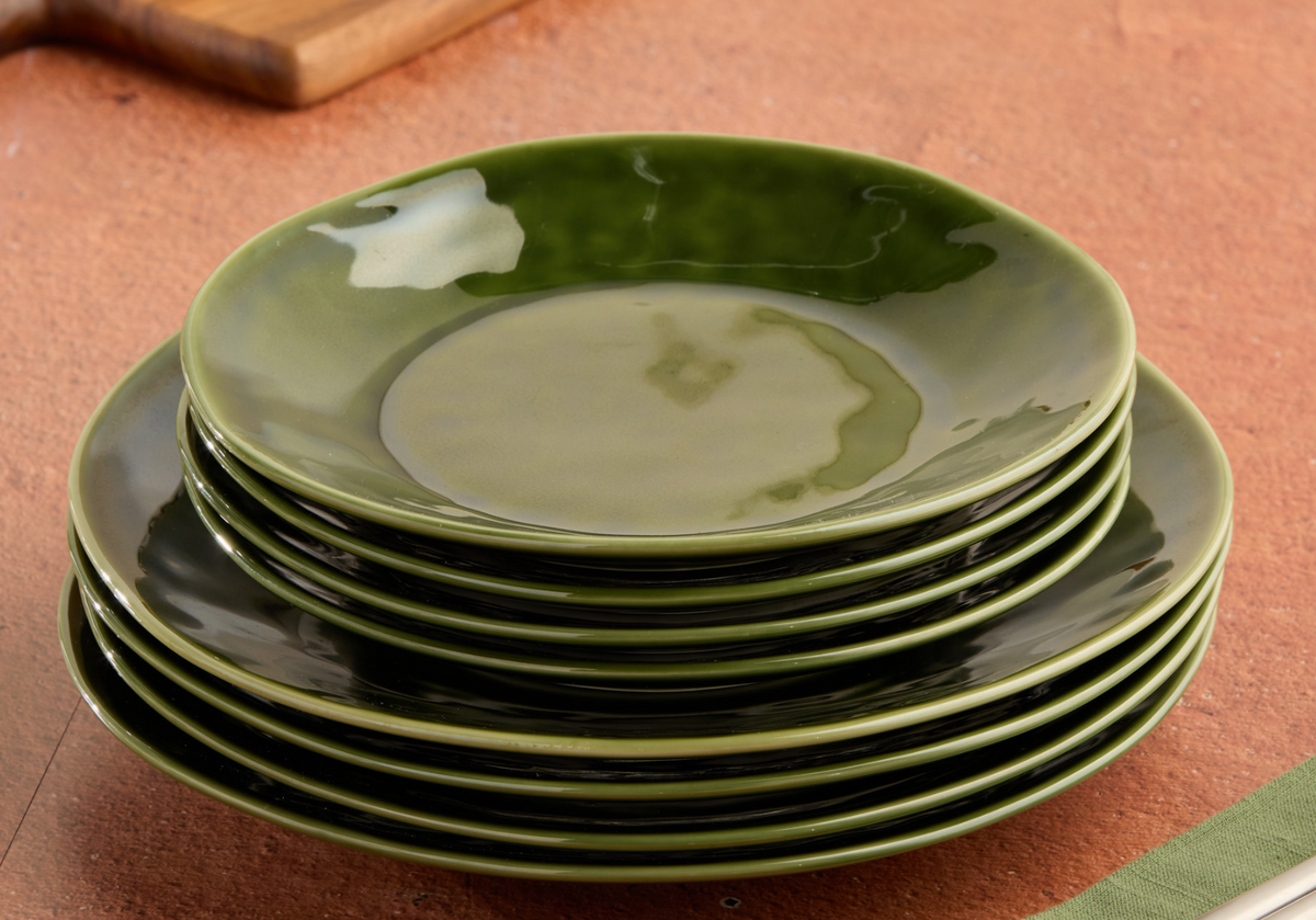 Verde Dinnerware Collection