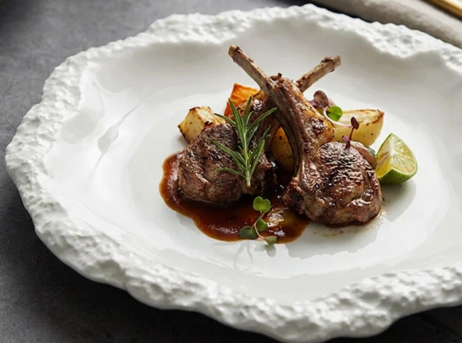 White Ceramic Dinner Plate with Textured Rim