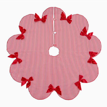 Velvet Bow Scallop Tree Skirt