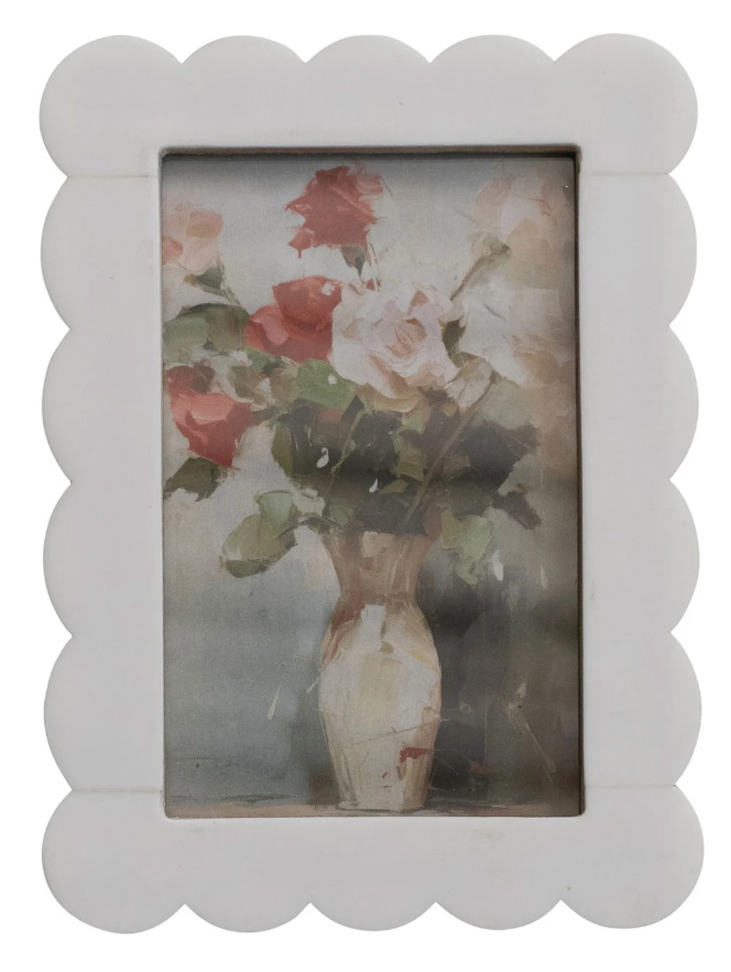 Scalloped Picture Frame