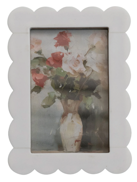 Scalloped Picture Frame
