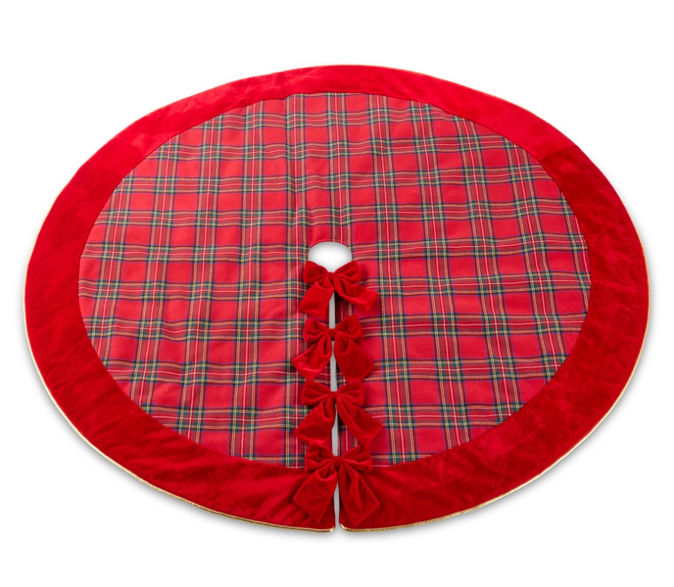Christmas at the Manor Plaid Tree Skirt
