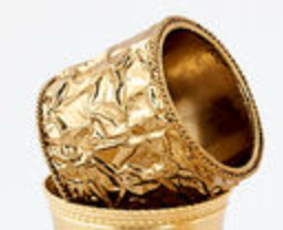Set of 4 Gold Napkin Rings Assorted Styles
