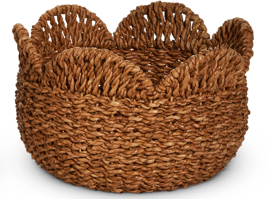 Woven Scalloped Baskets