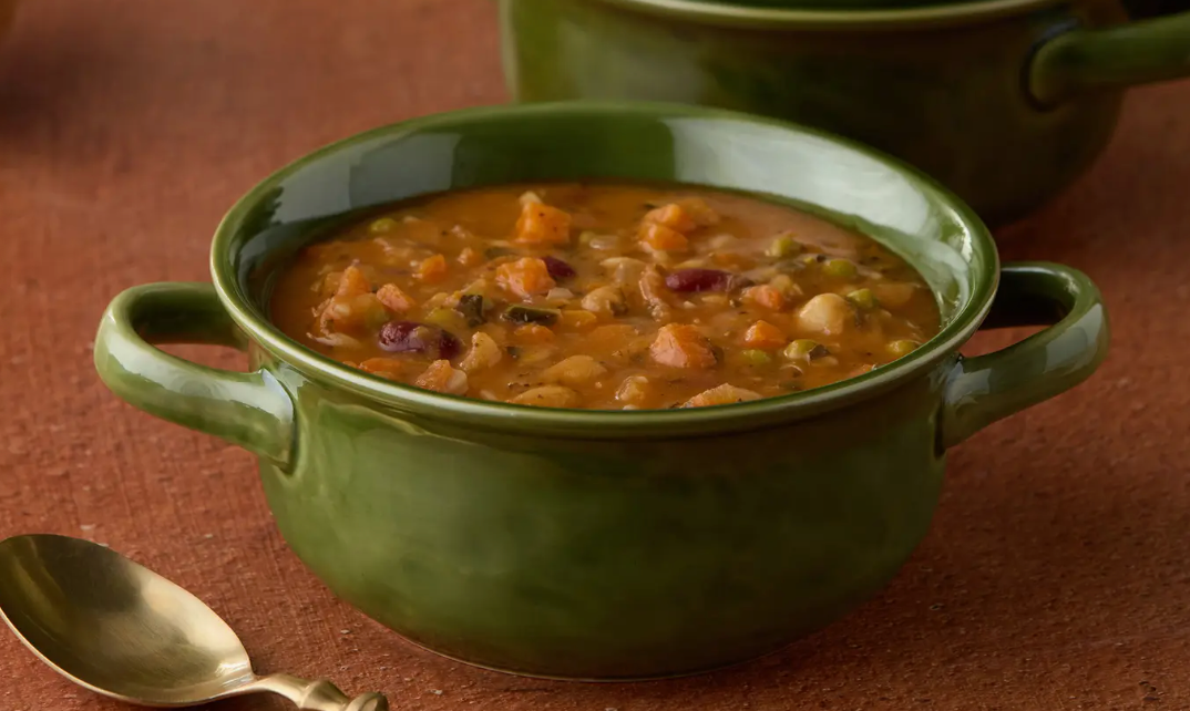 Verde Dinnerware Collection