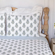 Claire Blue Quilt Set