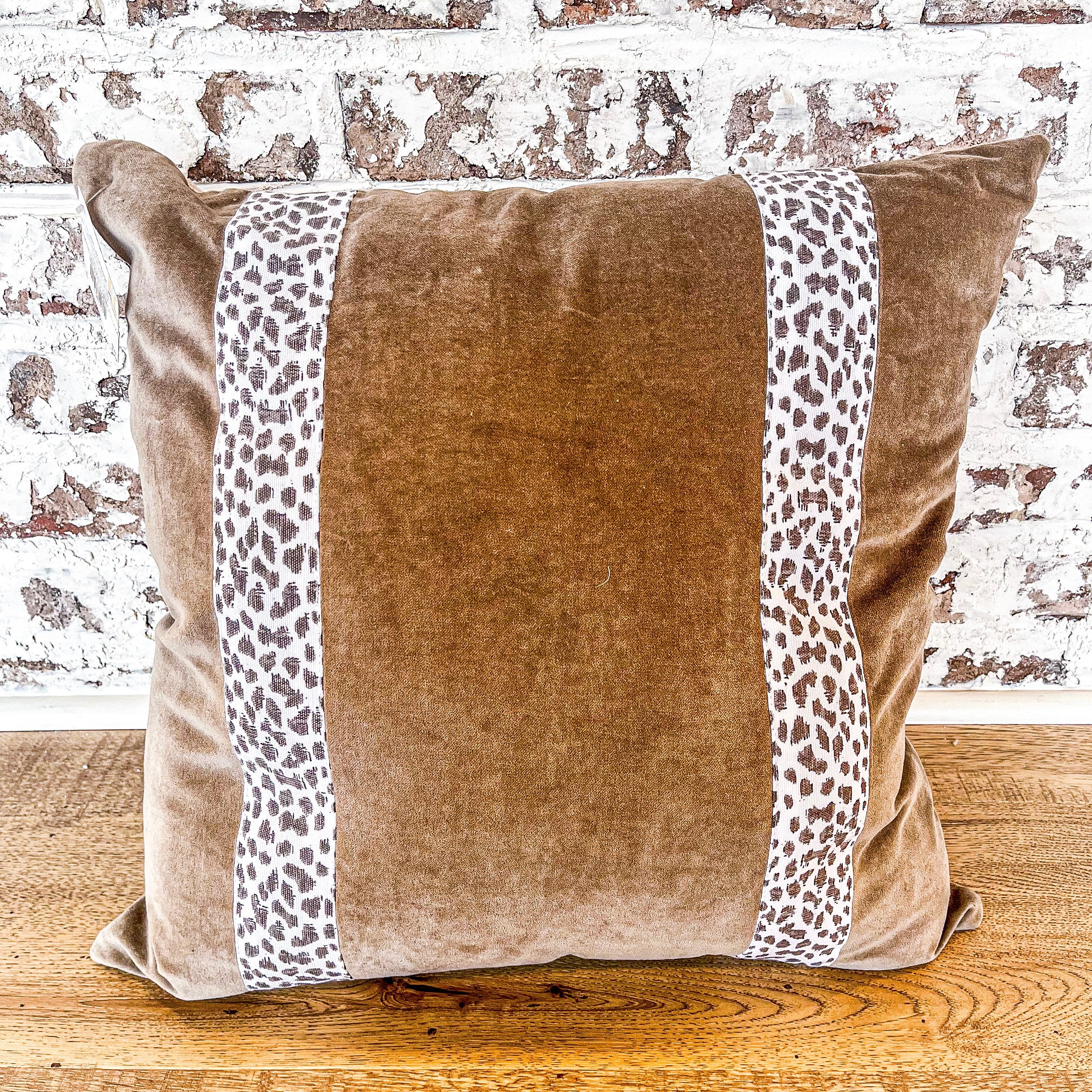 SQUARE LEOPARD TRIM PILLOW
