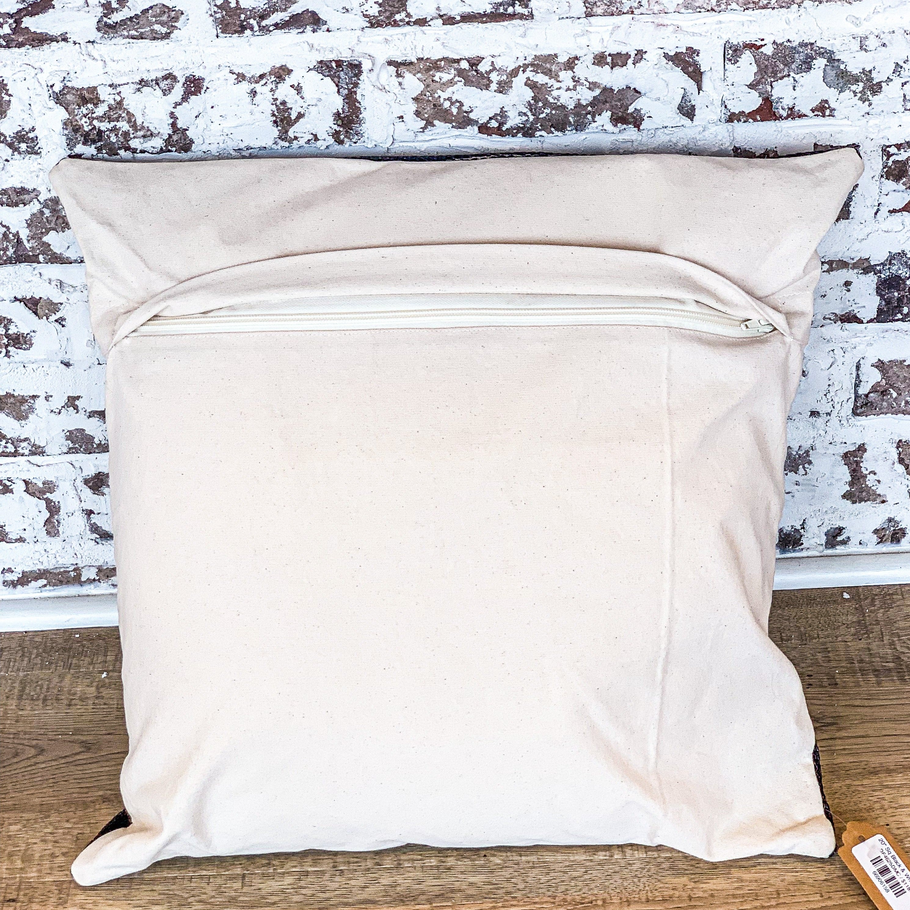 20" Sq Black & White Pillow
