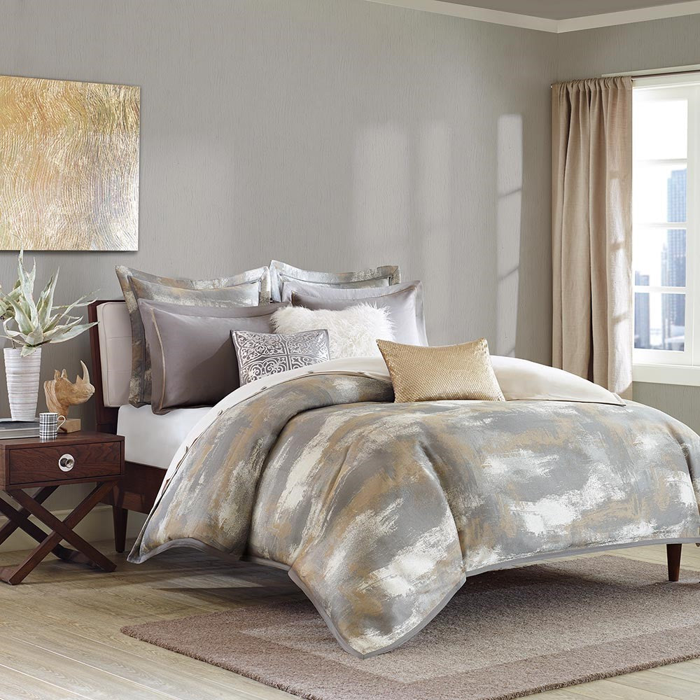 Bedding-Graphix Jacquard Comforter Set