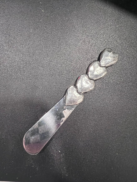 Spreader Knife Heart