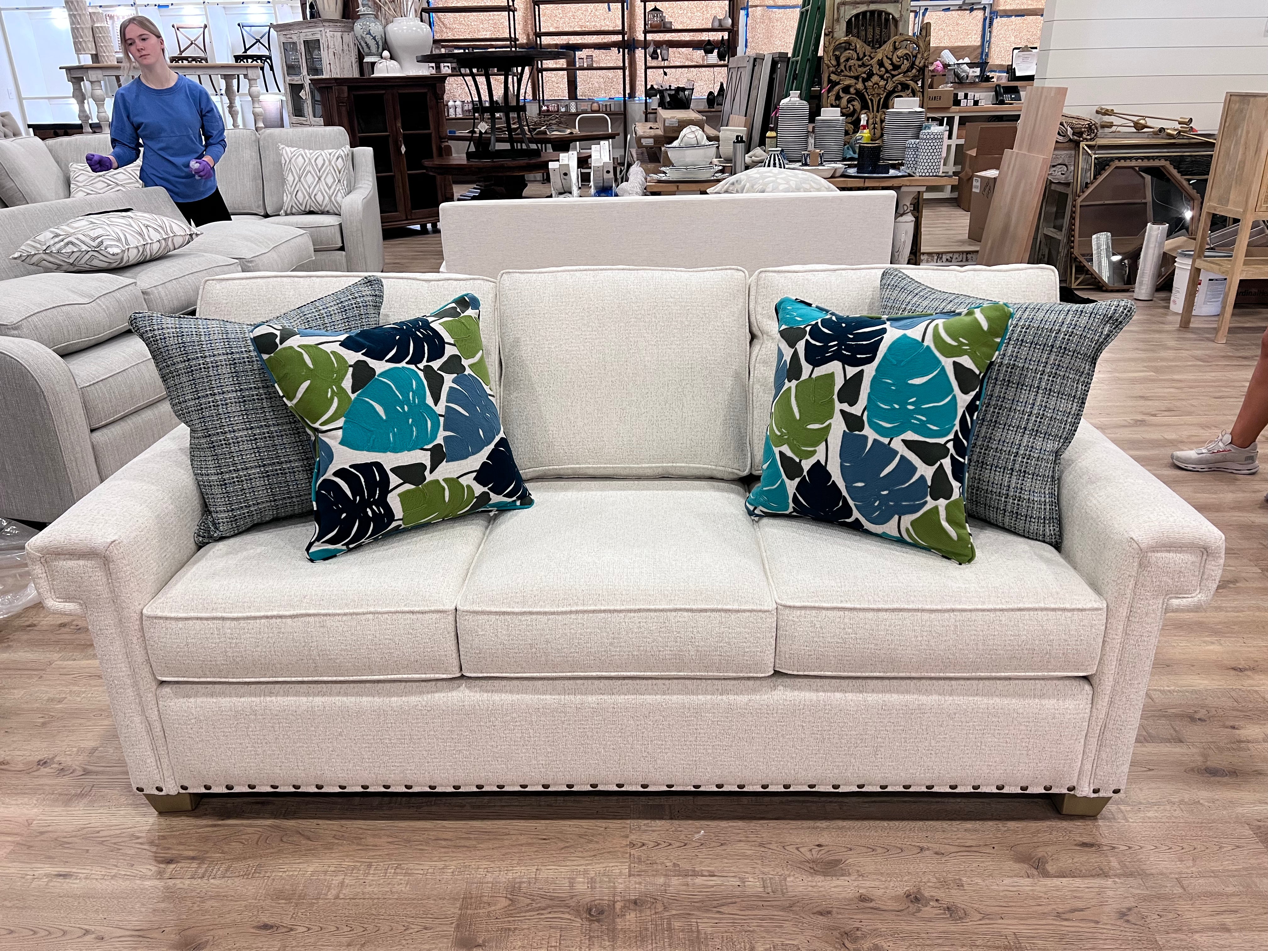 Kirsten Sofa