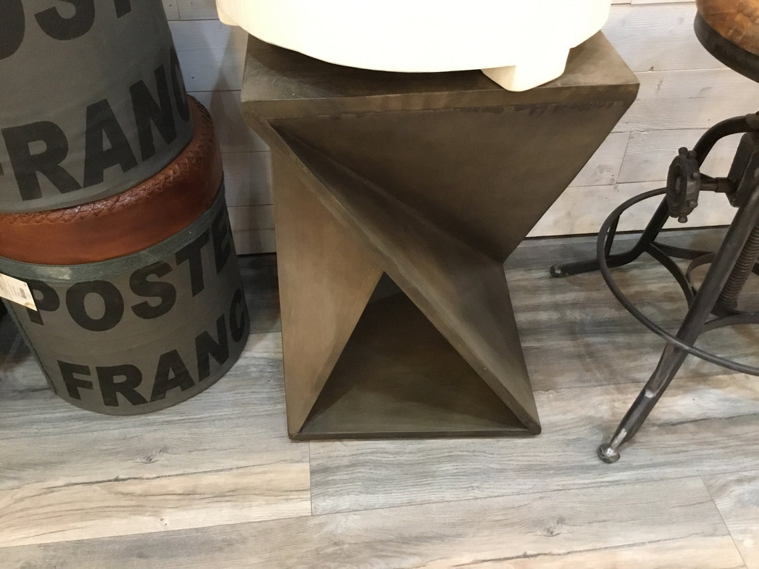 Side Table Z Shaped Mushroom